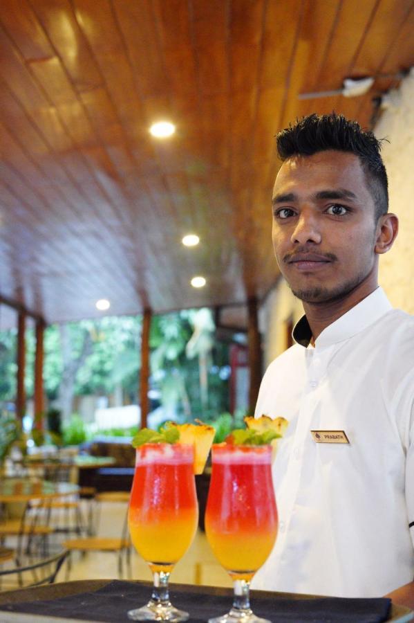 Udf Nature Villa Kandy Bagian luar foto