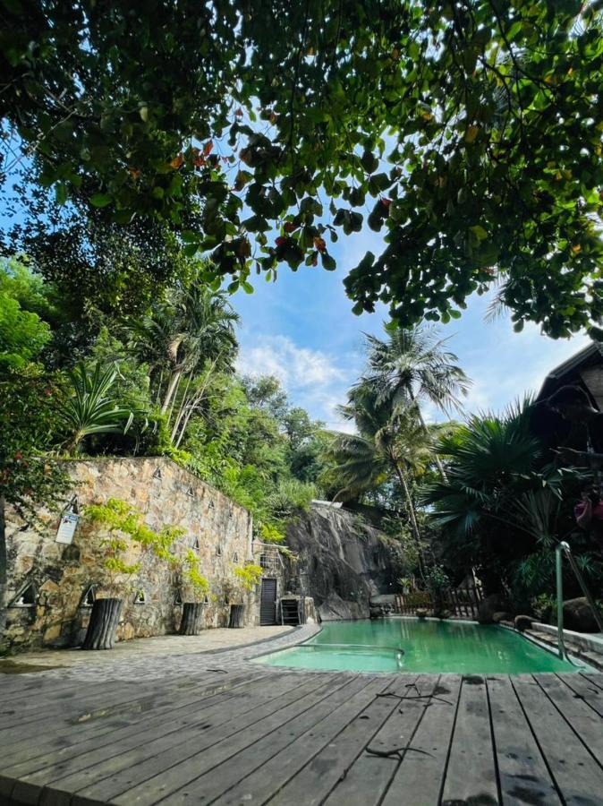 Udf Nature Villa Kandy Bagian luar foto